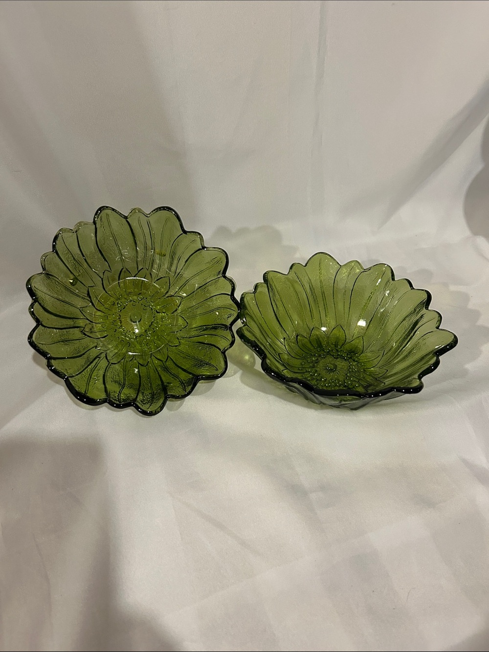 Vintage Indiana Glass Co  Lilly Pons Green Bowls